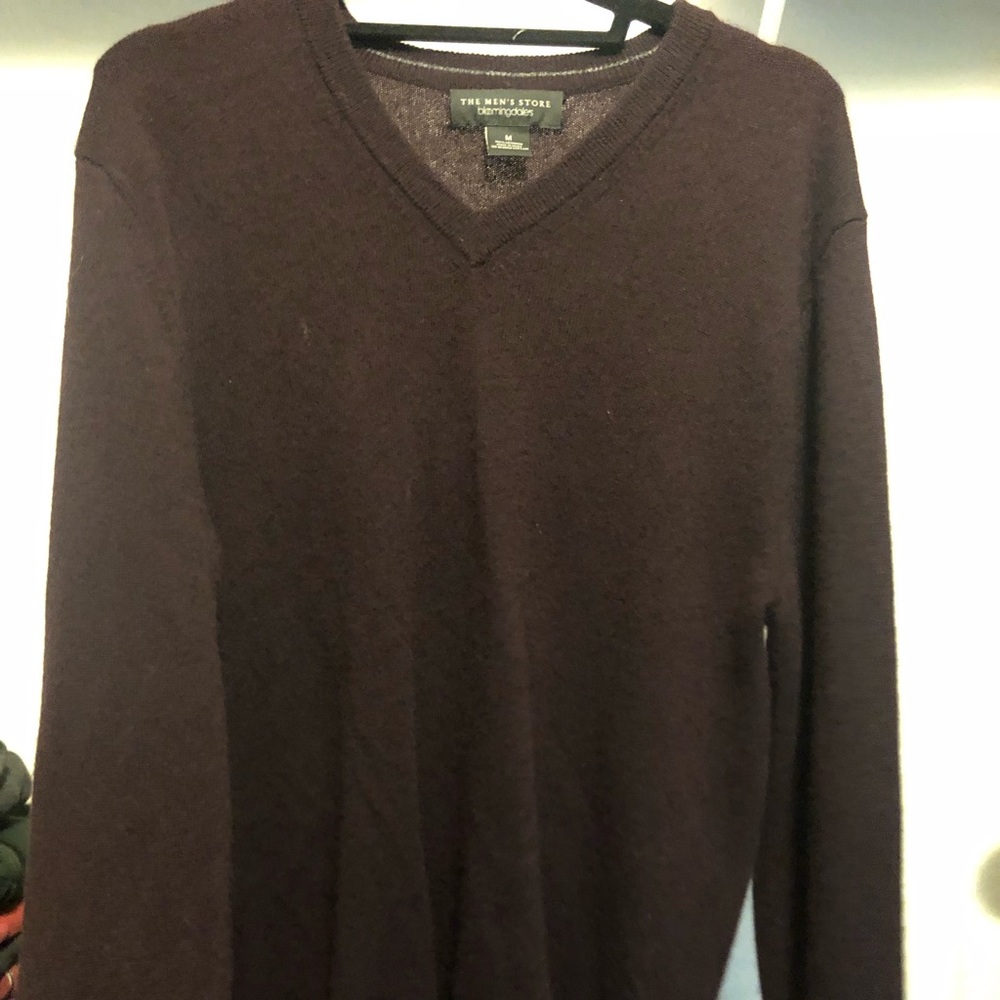 NEW Men’s Cashmere VNeck Cardigan Sweater Medium - Picture 2 of 4
